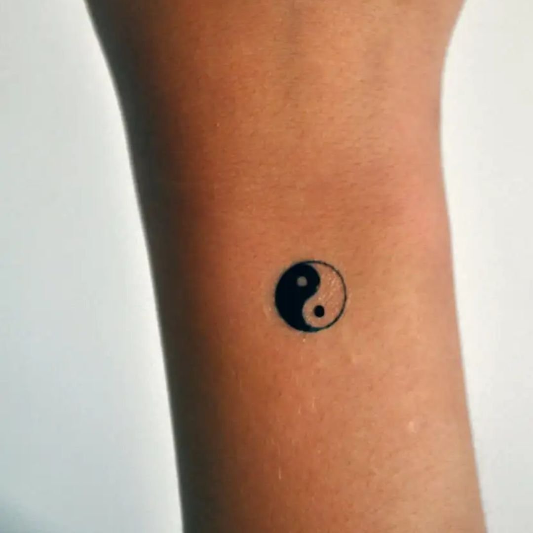 Yin Yang tattoos - Temporalis